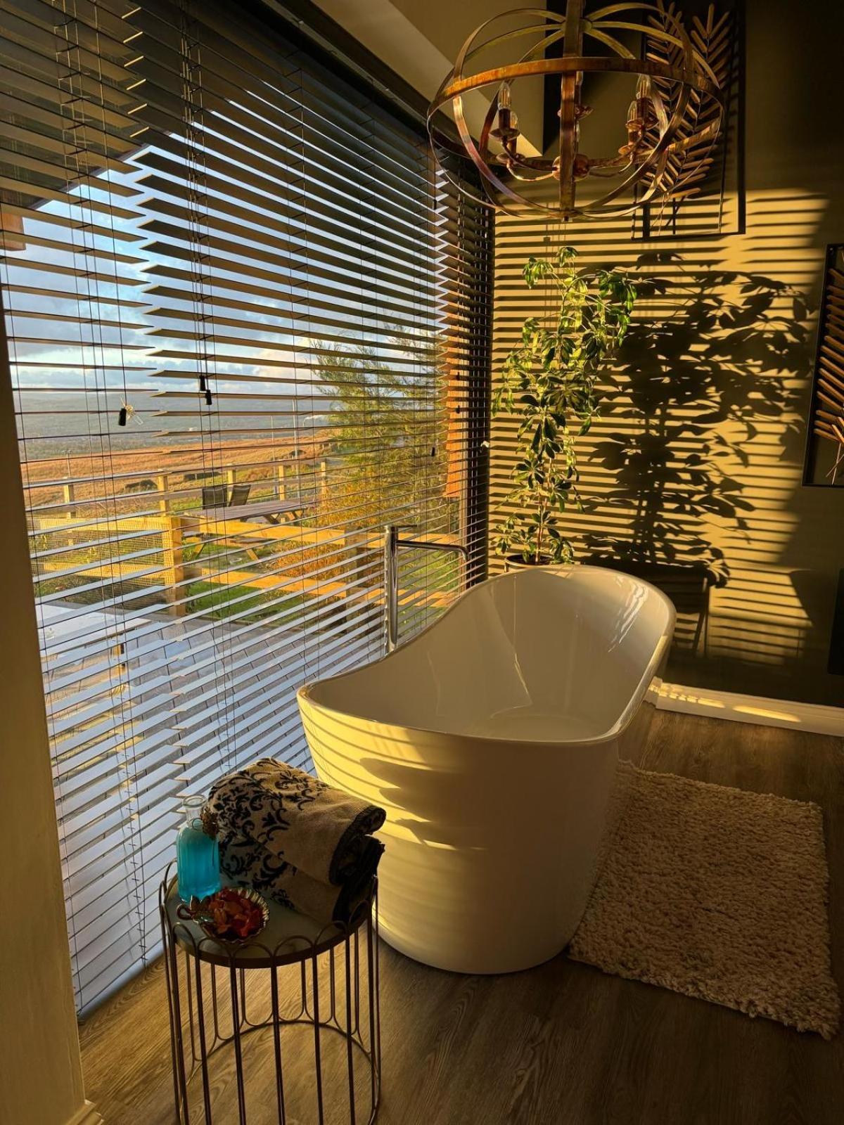 The Wellsprings And Restaurant Lodge *